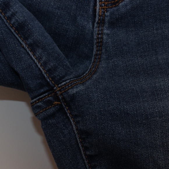 OLD NAVY Rockstar Mid-Rise Distressed Raw Hem Jeans Stretch Denim Knee Holes 8 - Picture 7 of 12